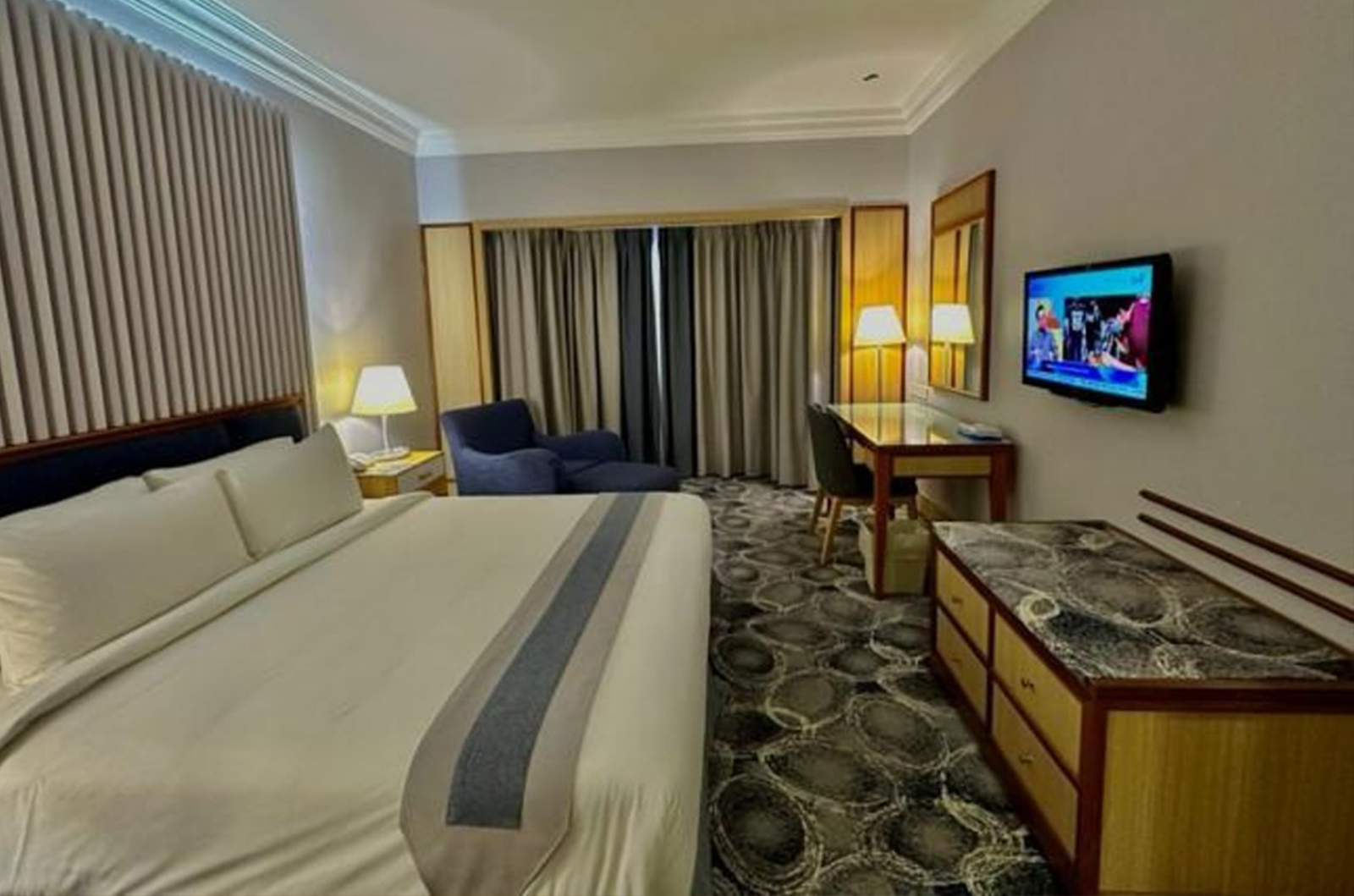 Executive Suite1